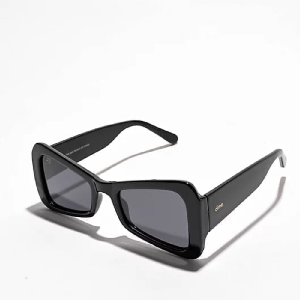 Kali Uchis Official “Sin Miedo” Black Fashion Collectible Sunglasses NEW!!
